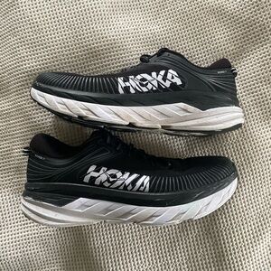 Men’s Hoka Bondi 7 Black/White Mesh